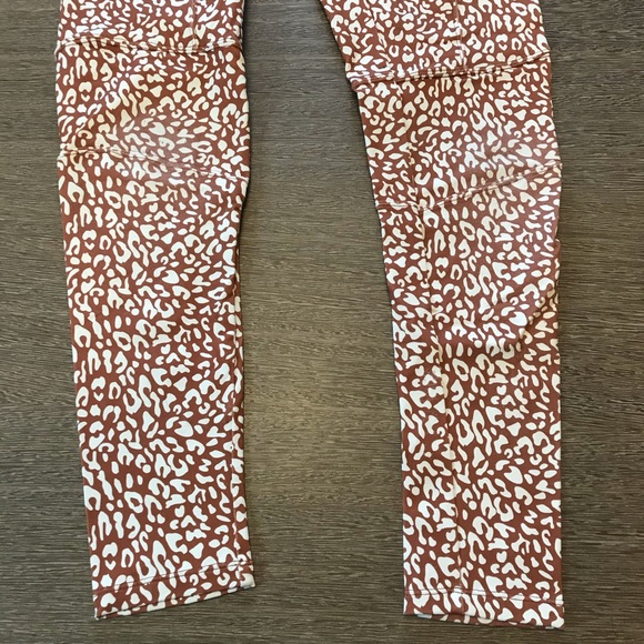 Indah Body Rust Leopard Print Legging Size 2 - Picture 4 of 6